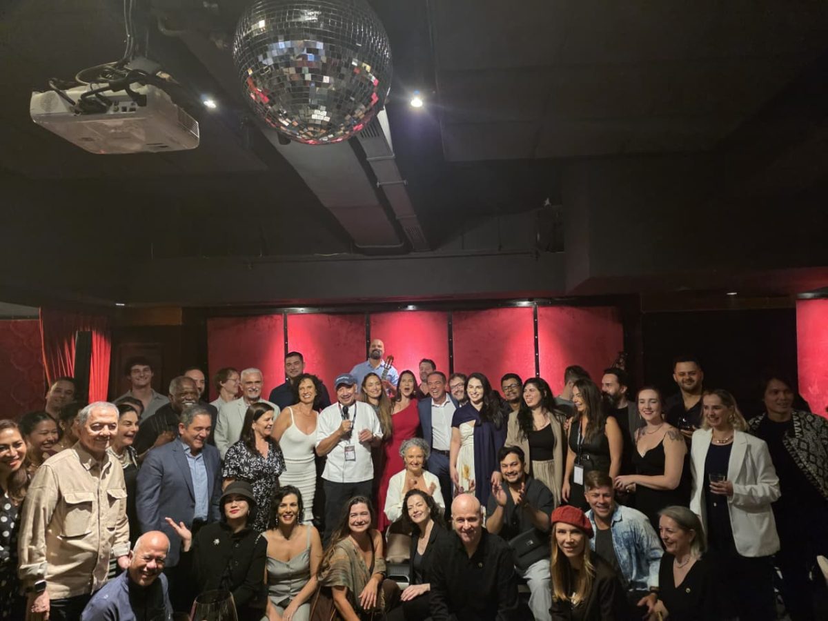 Representando o país, Camerata Florianópolis estreia espetáculo ‘Aquarela do Brasil’ no Java Jazz Festival