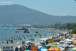 Verão na Praia de Canasvieiras